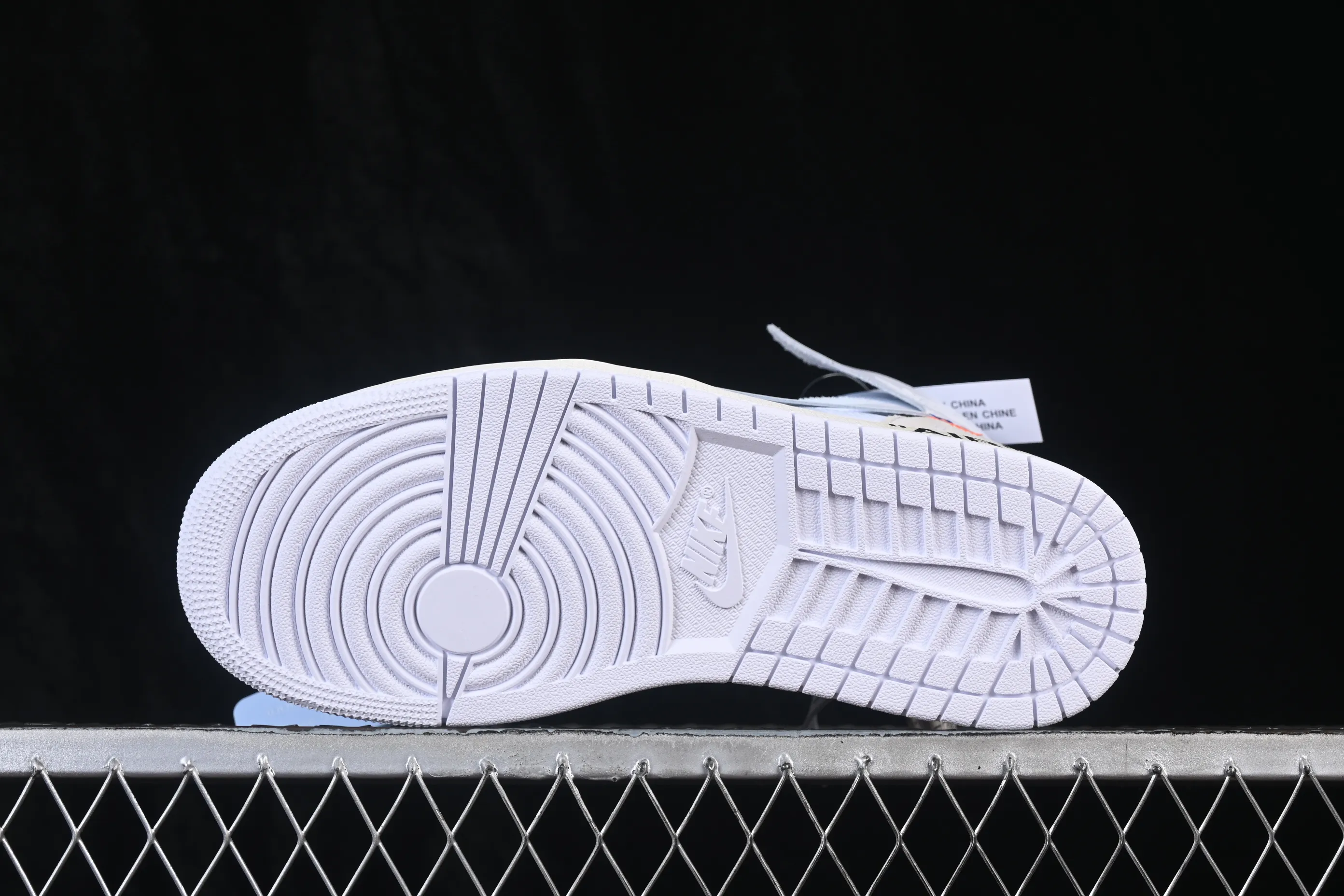 All categories Air Jordan Jordan series basketball shoes Air Jordan 1 High OG version Off White x Air Jordan OW AJ1 Joe 1 joint white high-top basketball shoes AA3834-100